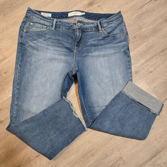 torrid Denim - Torrid Crop Boyfriend Vintage Stretch Jeans Women's Size 18 Blue Meas. 40"x26.5"